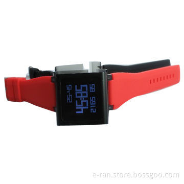 Fashionable 1.5-inch Screen Watch MP4 Player, Supports FM/Recorder/Clock Function